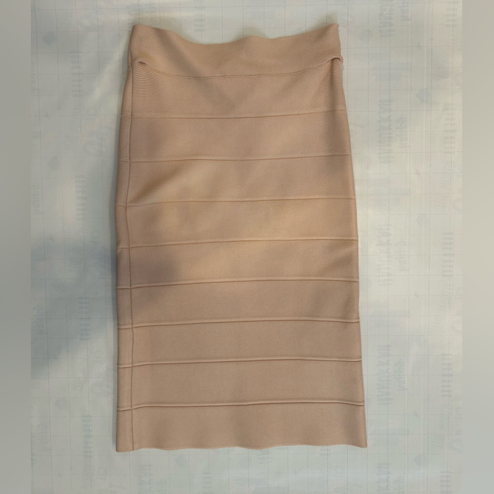 BCBG MAXAZARIA BANDEAU SKIRT IN LIGHT PINK/ PEACH